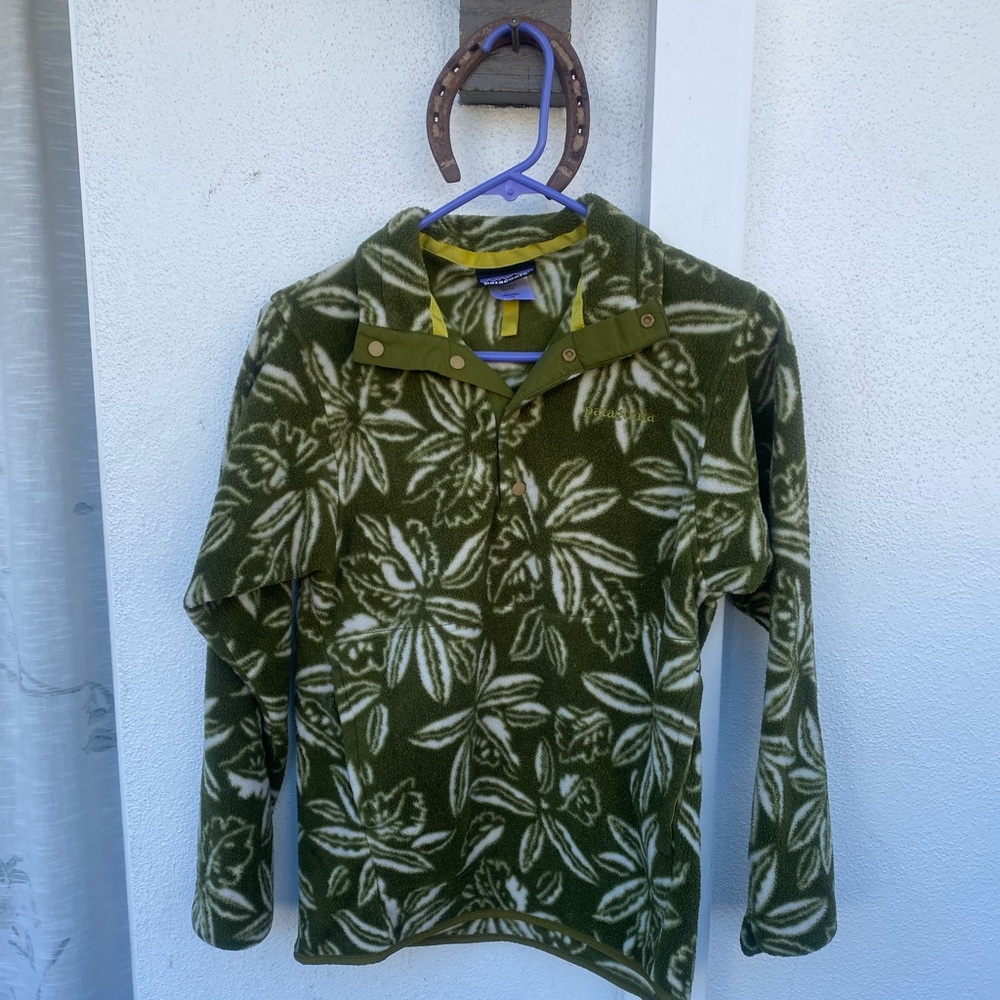 Rare 90s Women's Vintage Patagonia Floral Synchilla Snap Fleece (XS)